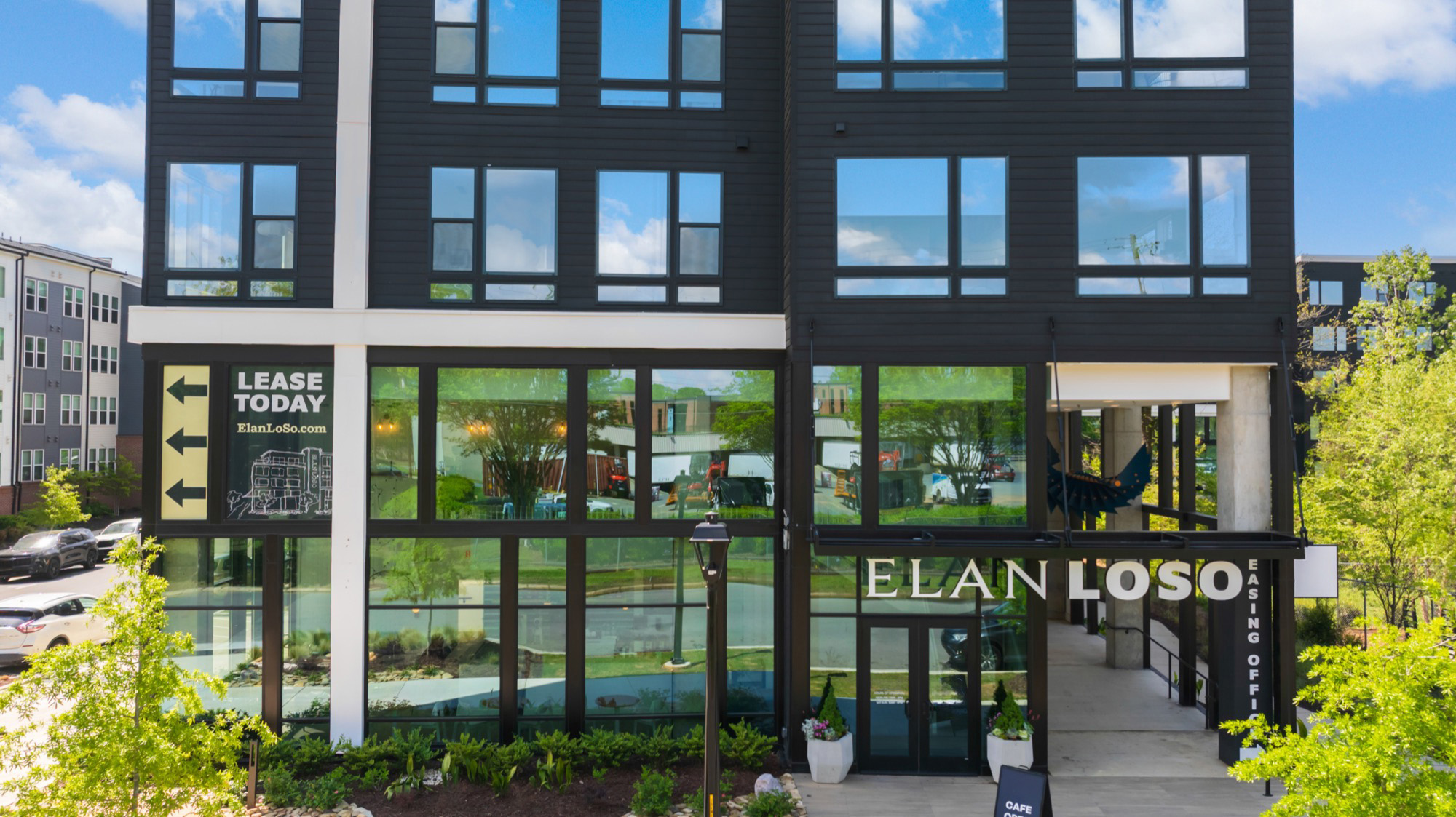 loso second generation retail for lease